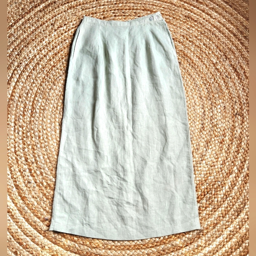 Chic Cream Midi Skirt